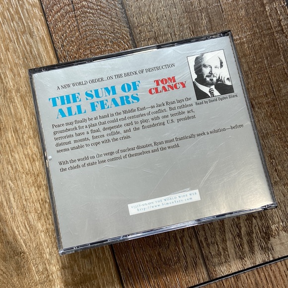 Tom Clancy The Sum of All Fears Audiobook on CD Read by David Ogden Stiers - Picture 4 of 10